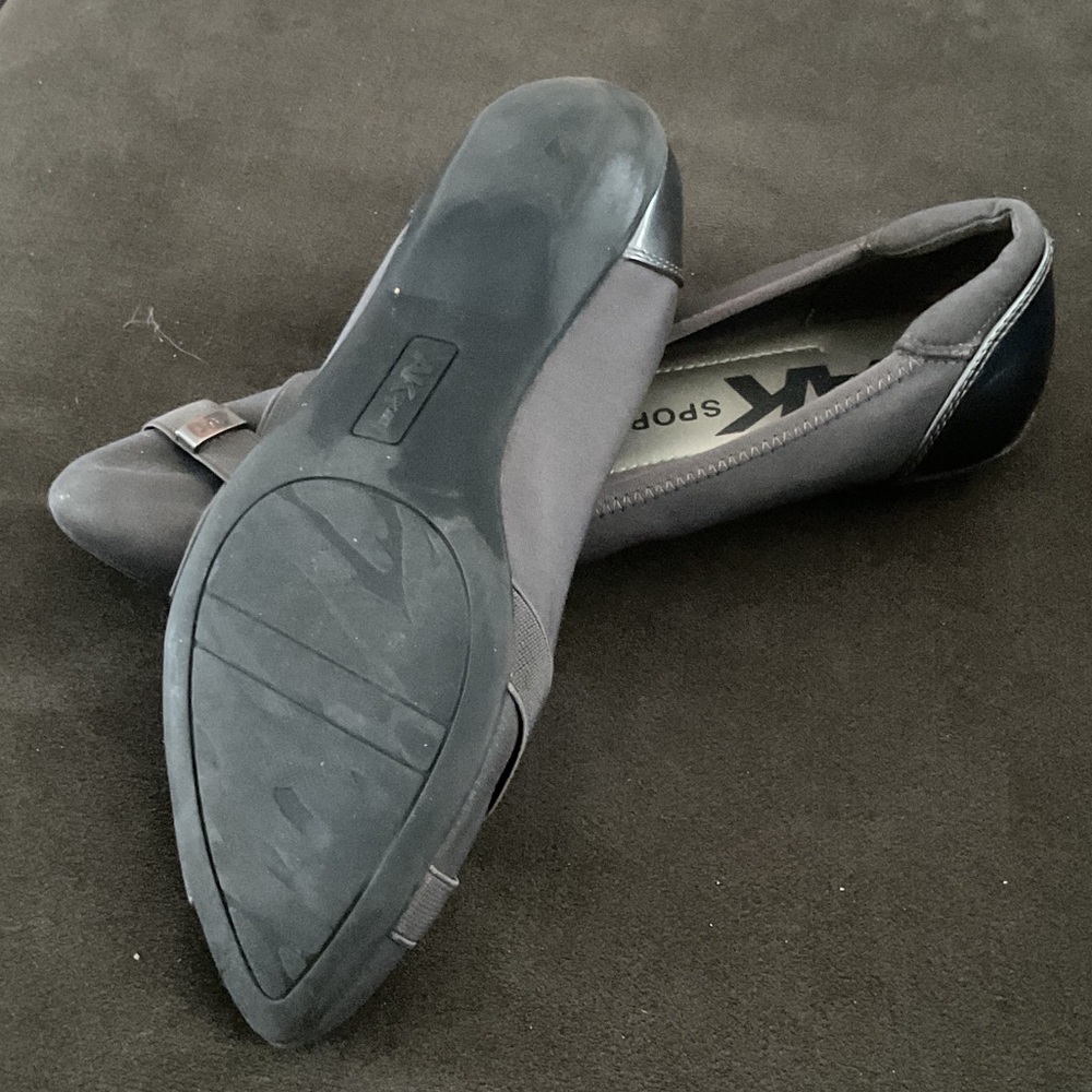 Anne Klein Gray Flats with Crisscross Design - Picture 3 of 3
